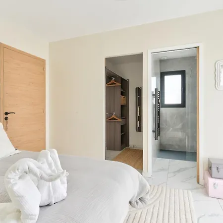 Maison Marly Swimming Pool & Terrace In Tatil Evi *