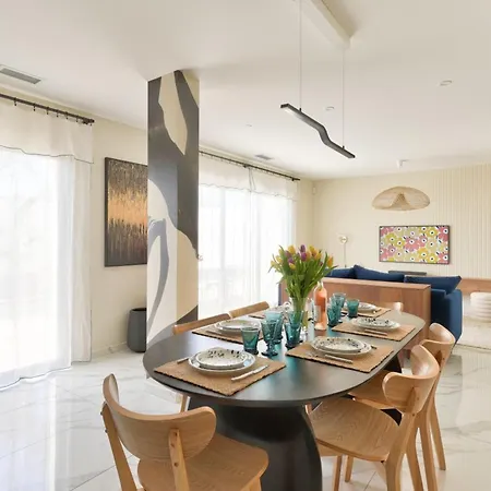 Maison Marly Swimming Pool & Terrace In Tatil Evi Sérignan